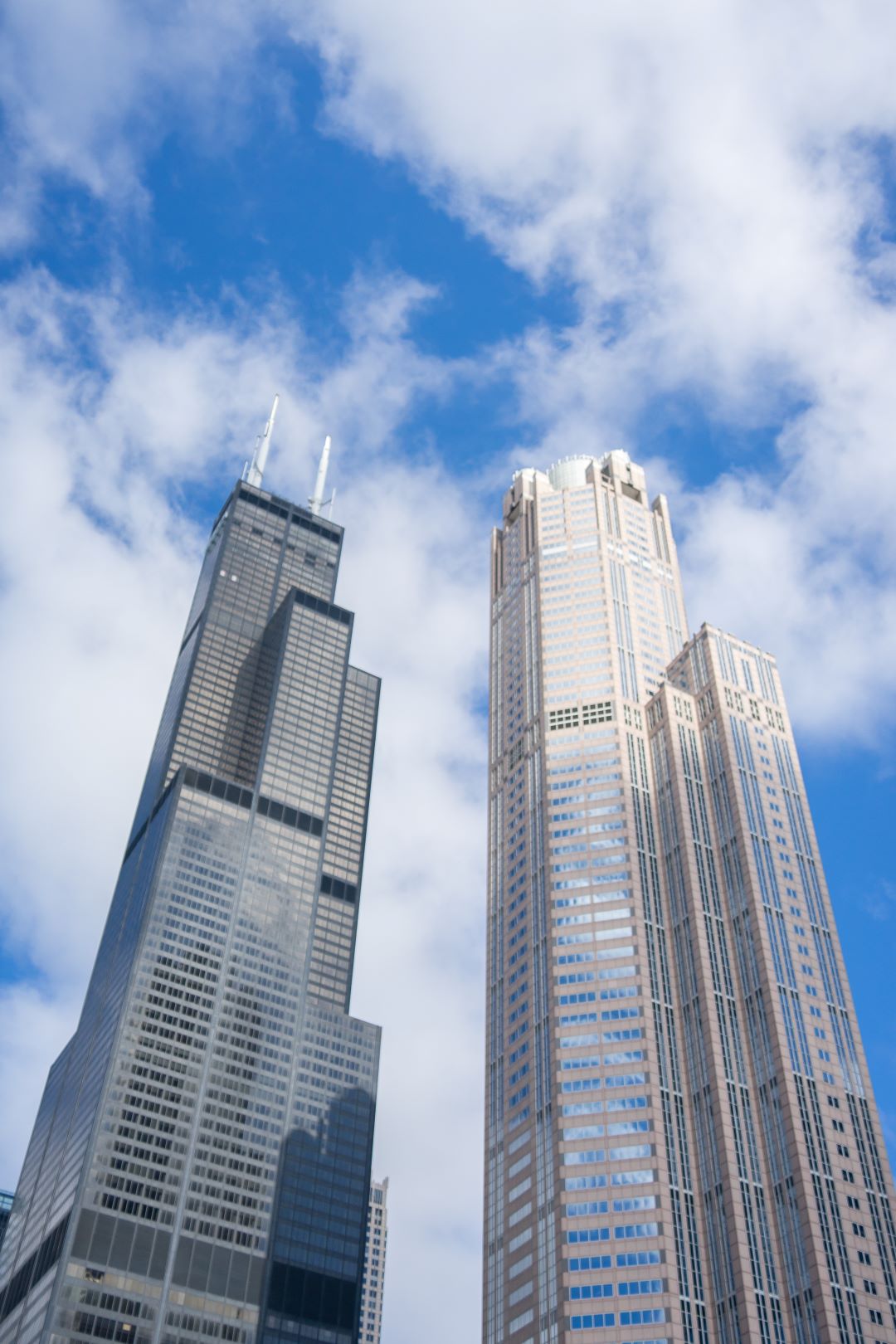 Towering Skyscrapers in Chicago